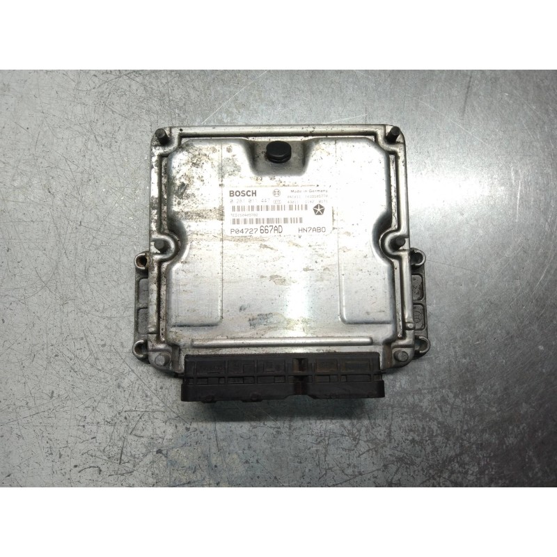 Recambio de centralita motor uce para chrysler voyager (rg) 2.5 crd lx referencia OEM IAM 0281011447 P04727667AD TED150409782