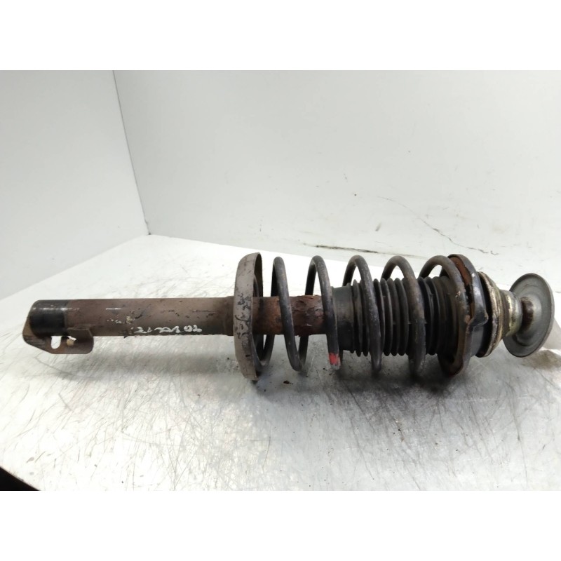 Recambio de amortiguador delantero izquierdo para ford sierra turnier 1.8 turbodiesel referencia OEM IAM 90BB18045BA  