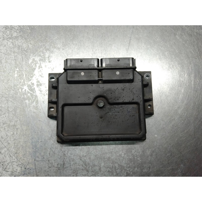 Recambio de centralita motor uce para renault megane i fase 2 berlina (ba0) 1.9 d authentique referencia OEM IAM R04010029H 8200