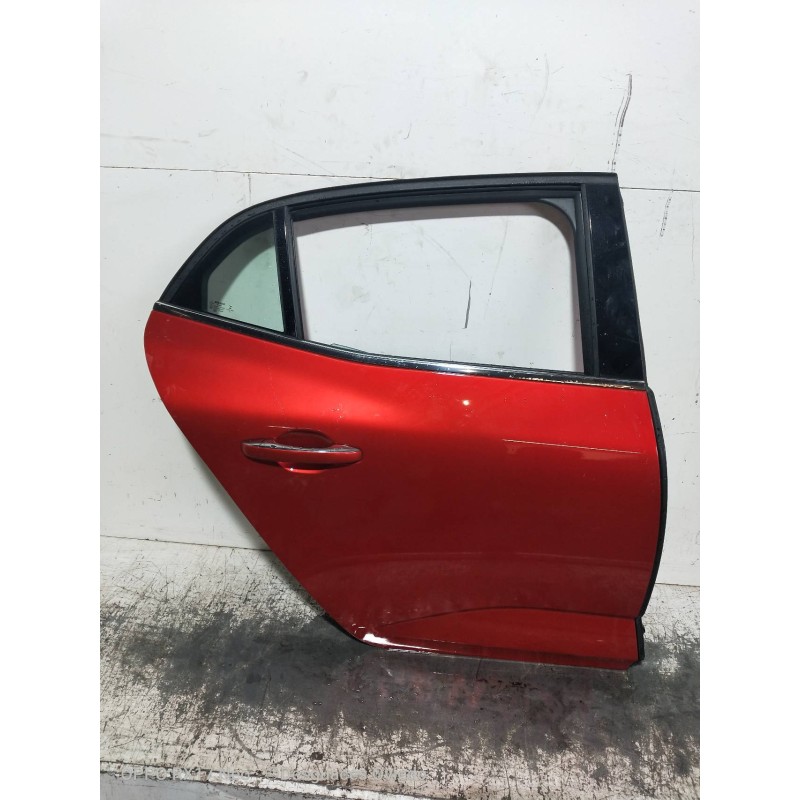 Recambio de puerta trasera derecha para renault megane iv berlina 5p limited + referencia OEM IAM   5P