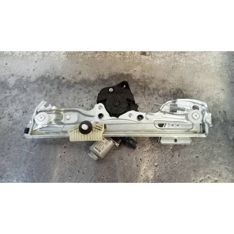 Recambio de elevalunas trasero derecho para renault megane iv berlina 5p limited + referencia OEM IAM 827209091R  