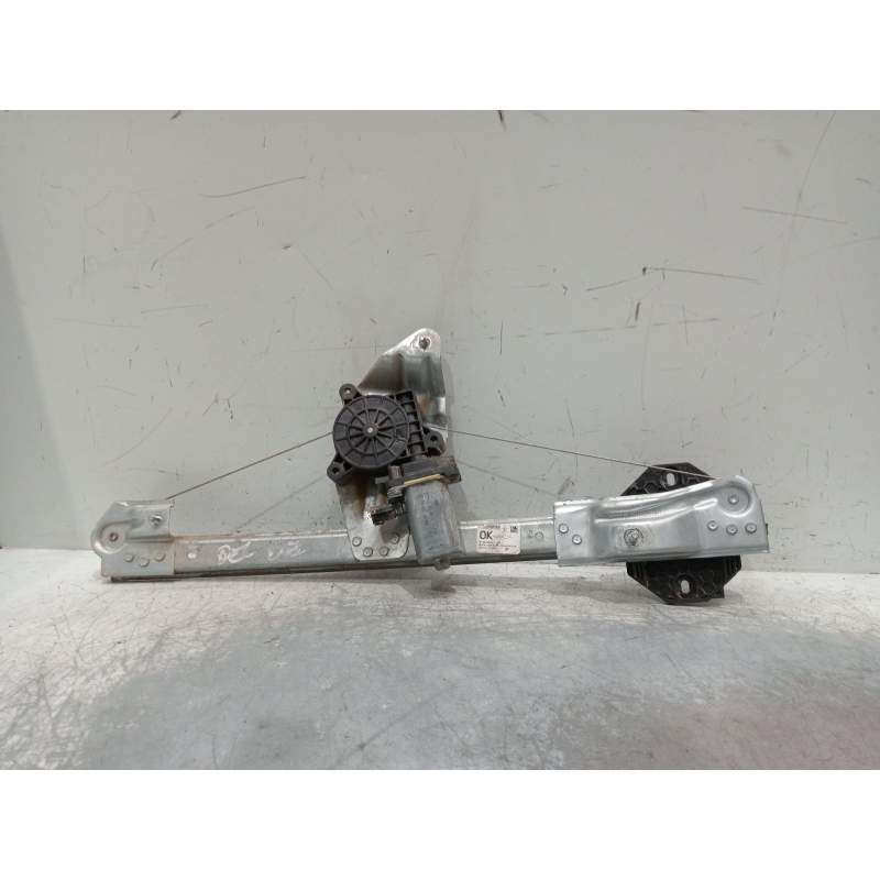 Recambio de elevalunas delantero derecho para dacia sandero referencia OEM IAM 807209299r 5P 