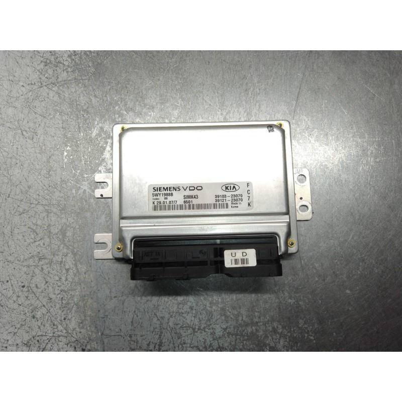 Recambio de centralita motor uce para toyota auris luna referencia OEM IAM MB1758009590 8966102D91 D9