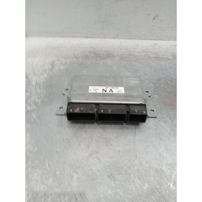 Recambio de centralita motor uce para dacia sandero referencia OEM IAM a3c0422630001 237105098s 