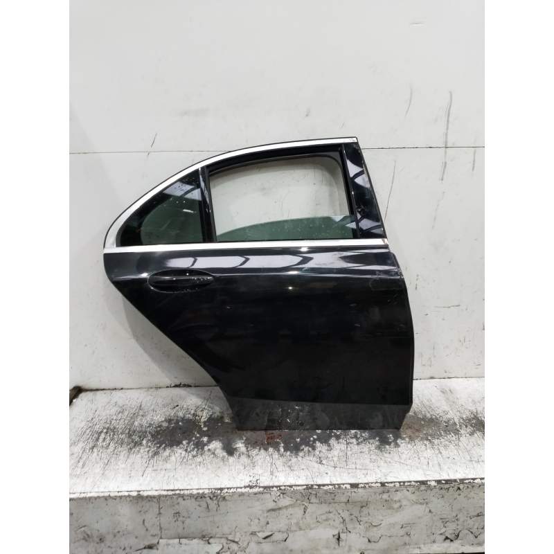 Recambio de puerta trasera derecha para mercedes-benz clase c (w205) lim. referencia OEM IAM   4P