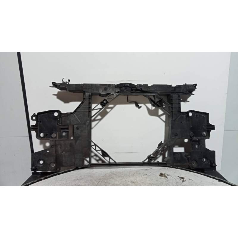 Recambio de panel frontal para renault megane iii berlina 5 p dynamique referencia OEM IAM   2012