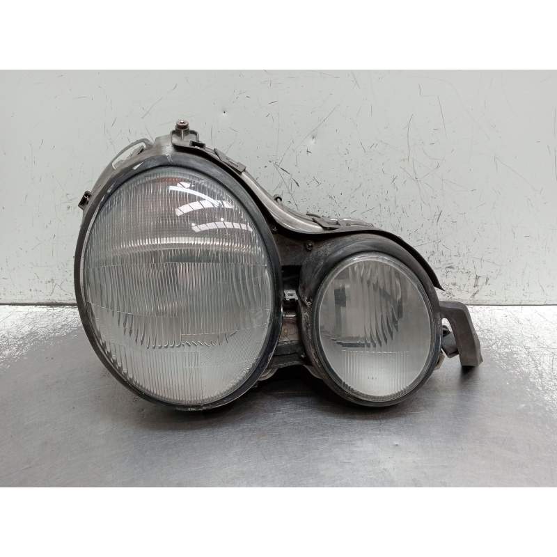 Recambio de faro derecho para mercedes-benz clase e (w210) e 300 d (210.020) referencia OEM IAM   1995