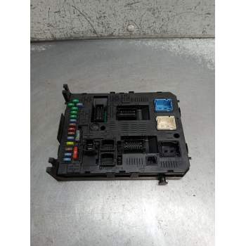 CAJA RELES / FUSIBLES 9678477180 BSI04EV K0400030914 2008