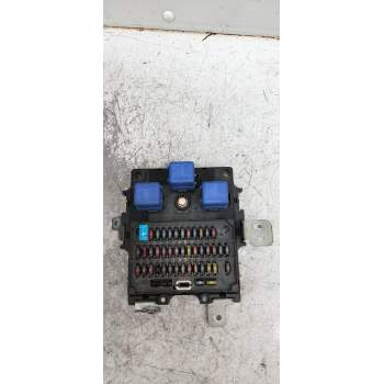CAJA RELES / FUSIBLES 2435043U00 
