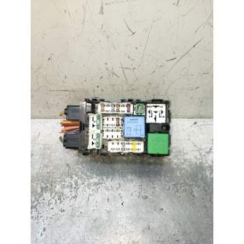 CAJA RELES / FUSIBLES 9665492680 018014781 