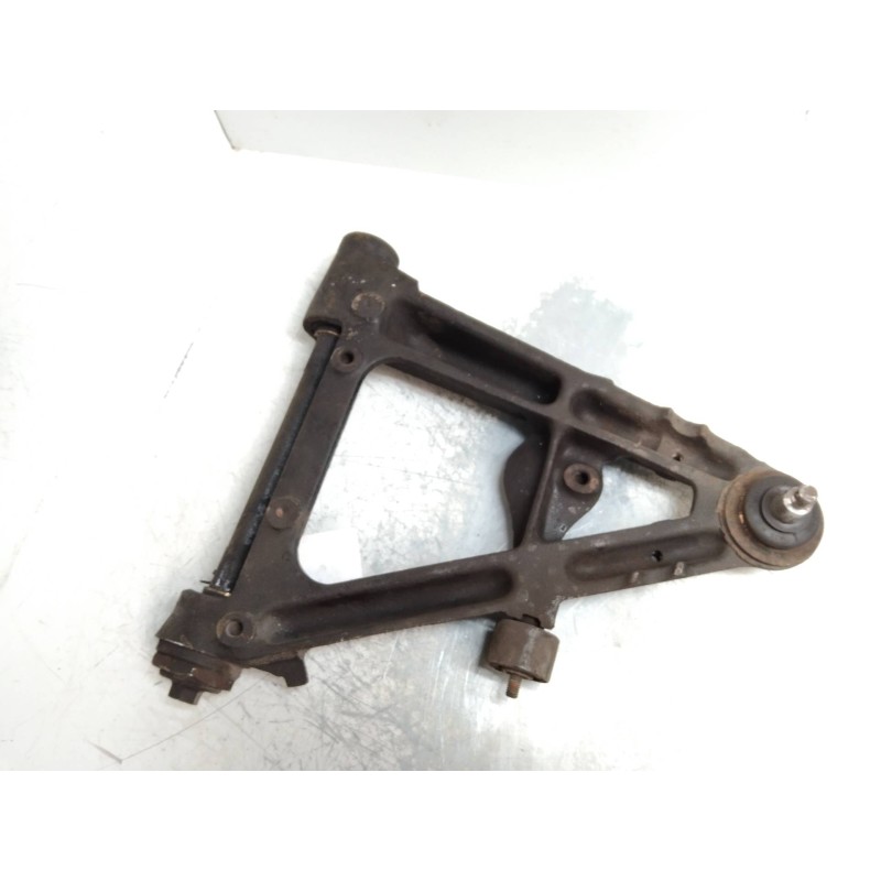 Recambio de brazo suspension inferior delantero derecho para alfa romeo 75 referencia OEM IAM 116002130  