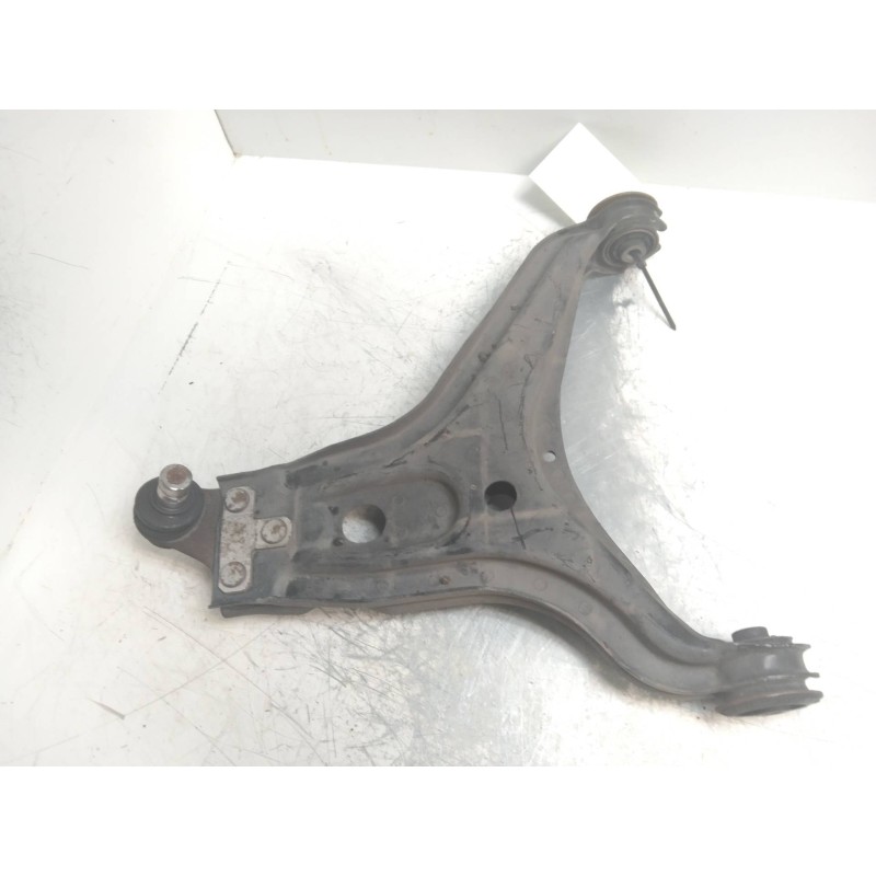 Recambio de brazo suspension inferior delantero derecho para audi 80 2.0 i referencia OEM IAM   