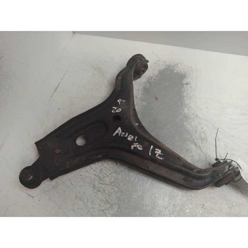 Recambio de brazo suspension inferior delantero izquierdo para audi 80 2.0 i referencia OEM IAM   