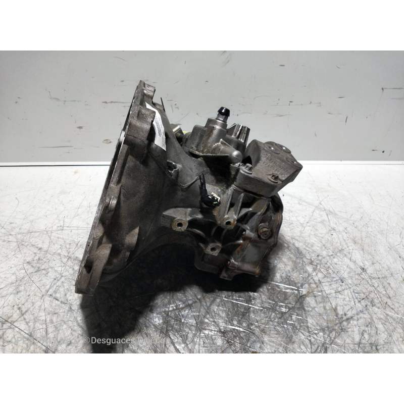 Recambio de caja cambios para opel corsa d enjoy referencia OEM IAM F17W374 A15272 5V