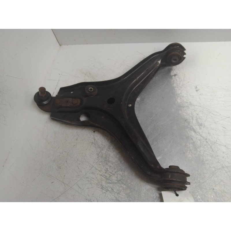 Recambio de brazo suspension inferior delantero izquierdo para audi 80/90 (893) 80 quattro referencia OEM IAM   