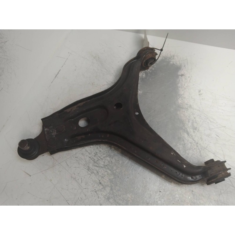 Recambio de brazo suspension inferior delantero izquierdo para audi coupe (855) 2.2 referencia OEM IAM 895407157  