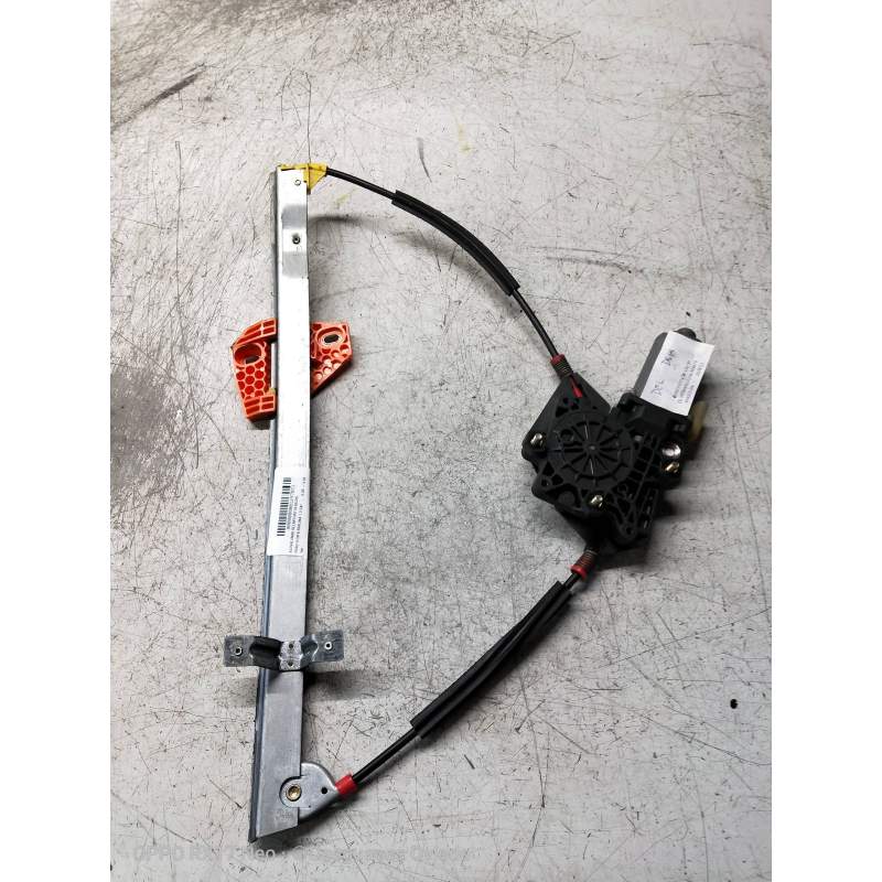 Recambio de elevalunas delantero derecho para ford fiesta berlina 1.3 cat referencia OEM IAM  95 5P