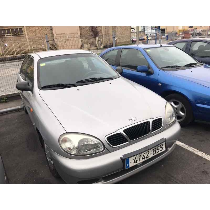 daewoo lanos del año 2002