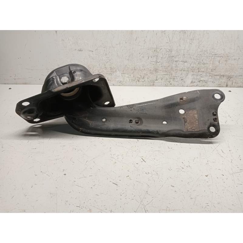 Recambio de brazo suspension superior trasero izquierdo para volkswagen arteon (3h7) referencia OEM IAM 5Q0505225C  