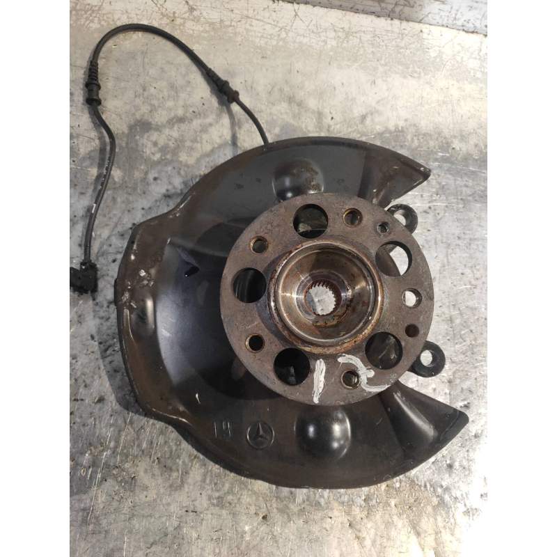 Recambio de mangueta delantera izquierda para mercedes-benz vaneo (w414) furgoneta compacta cdi (414.700) referencia OEM IAM   