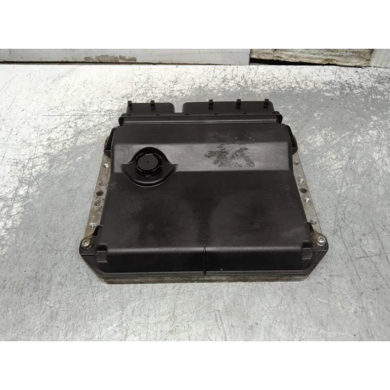 Recambio de centralita motor uce para toyota yaris (ksp9/scp9/nlp9) básico referencia OEM IAM 896610D310 MB2751002494 2005