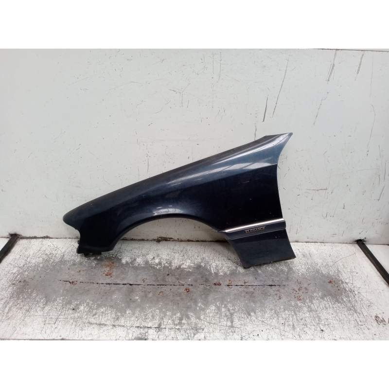 Recambio de aleta delantera izquierda para mercedes-benz clase c (w202) c 280 (202.028) referencia OEM IAM   1993
