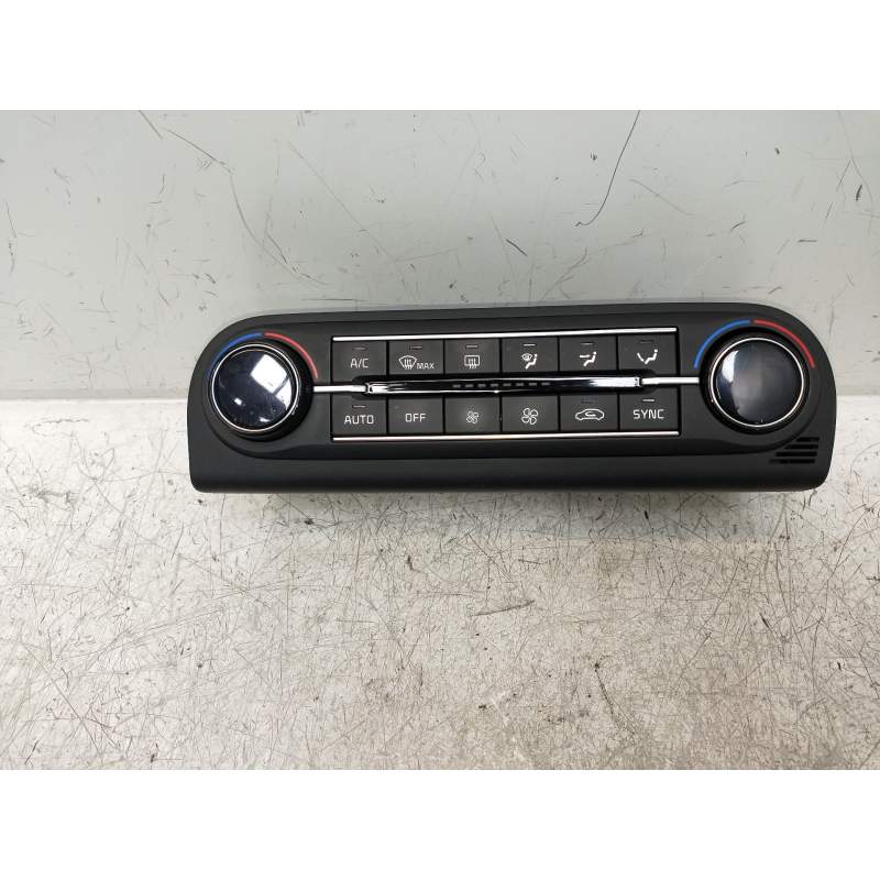 Recambio de mando calefaccion / aire acondicionado para kia ceed business referencia OEM IAM 97250J7200 97250J7XXX 2018