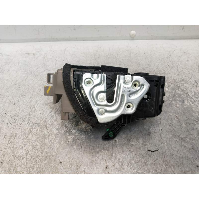 Recambio de motor cierre centralizado trasero izquierdo para kia ceed business referencia OEM IAM 81410J7000 5P 2018