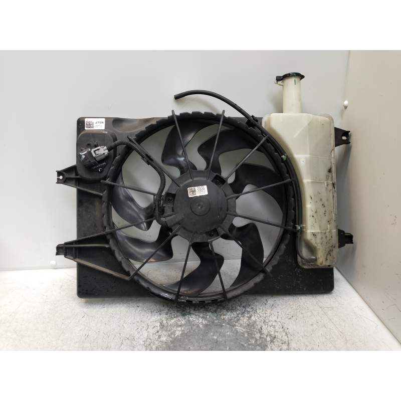 Recambio de electroventilador para kia ceed business referencia OEM IAM 25304J7090 14G 2018