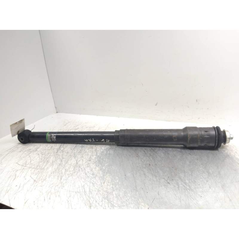 Recambio de amortiguador trasero para mitsubishi colt berlina 5 (z30a) 1.1 cat referencia OEM IAM MN125785  