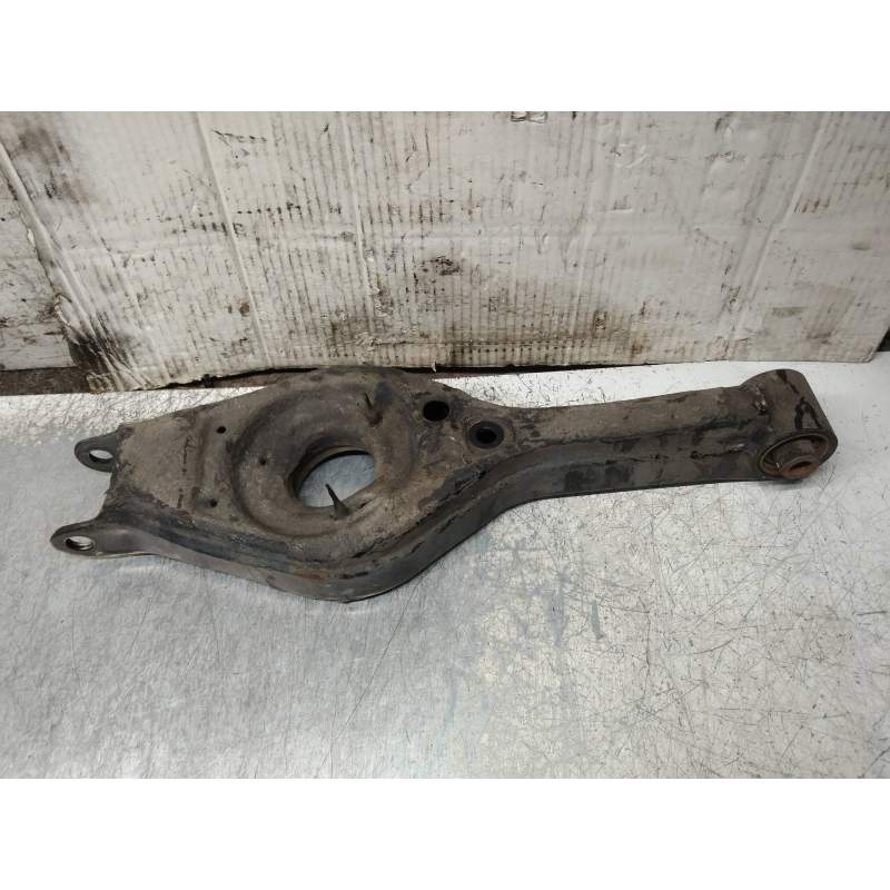 Recambio de brazo suspension inferior trasero derecho para kia cee´d drive referencia OEM IAM 55220A6100 16CRDI 2012