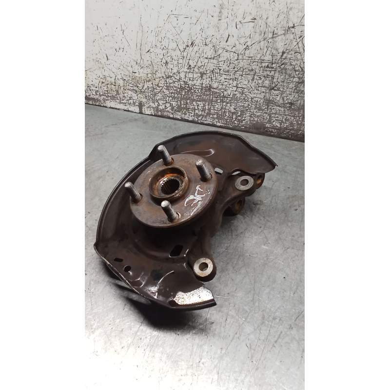 Recambio de mangueta delantera derecha para toyota yaris (_p9_) 1.3 vvt-i (scp90_) referencia OEM IAM  13G 2005