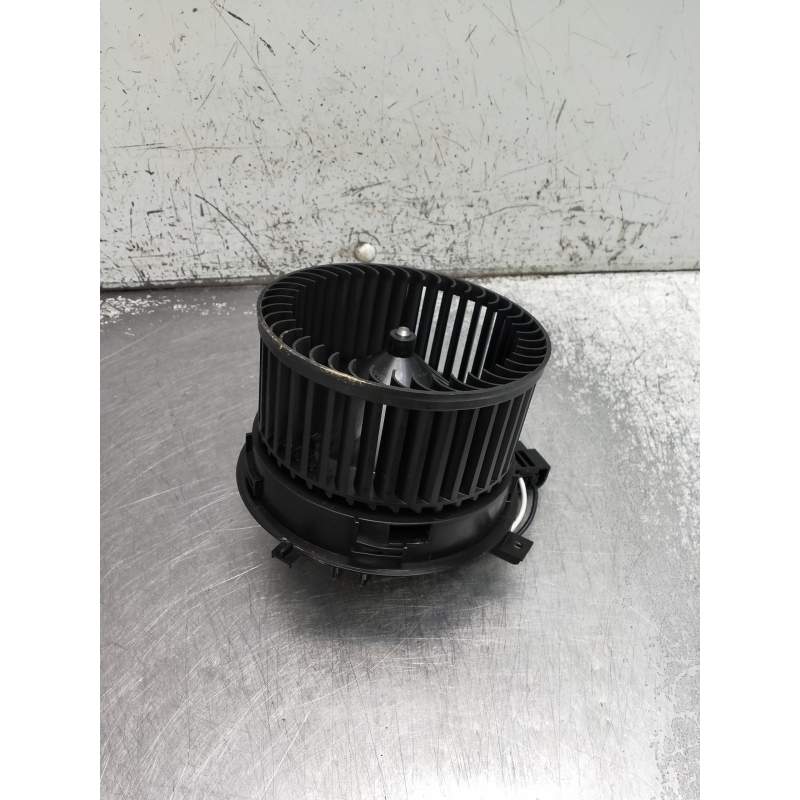 Recambio de motor calefaccion para omoda omoda5 referencia OEM IAM 3010011542AA  