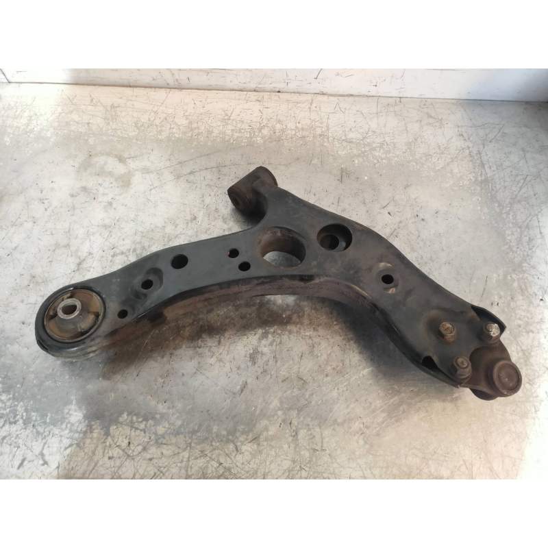 Recambio de brazo suspension inferior delantero izquierdo para toyota prius (nhw30) plug-in hybrid advance referencia OEM IAM   