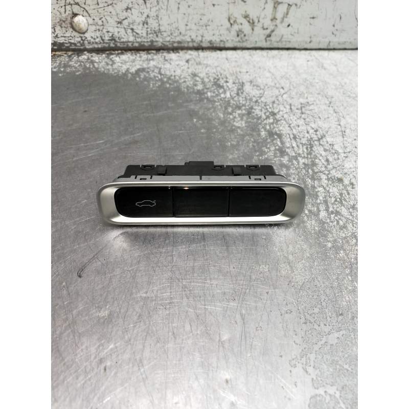 Recambio de mando multifuncion para omoda omoda5 referencia OEM IAM 808000829AA  