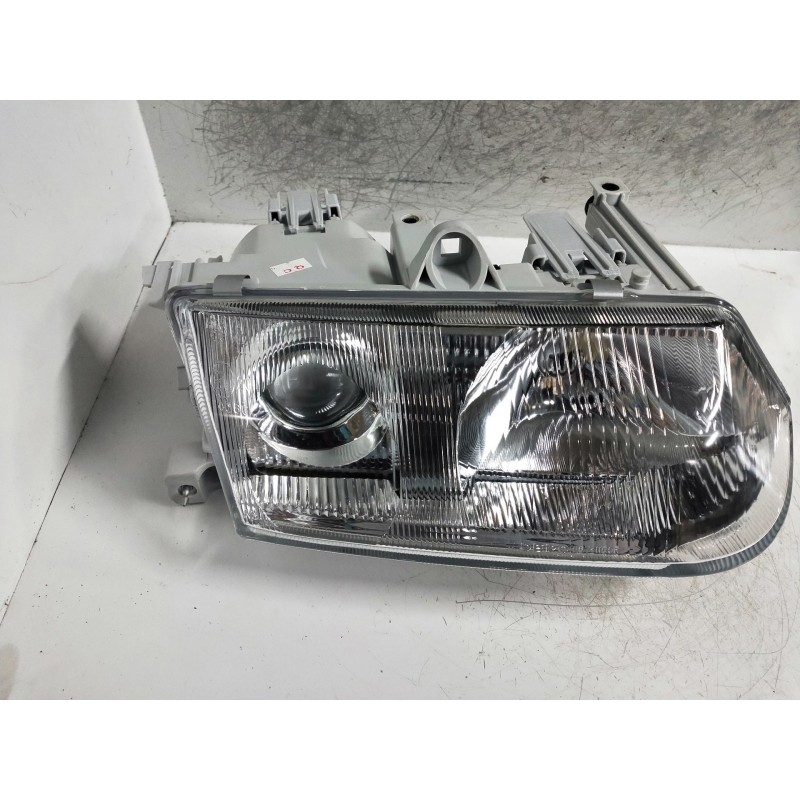 Recambio de faro derecho para alfa romeo 145 referencia OEM IAM   