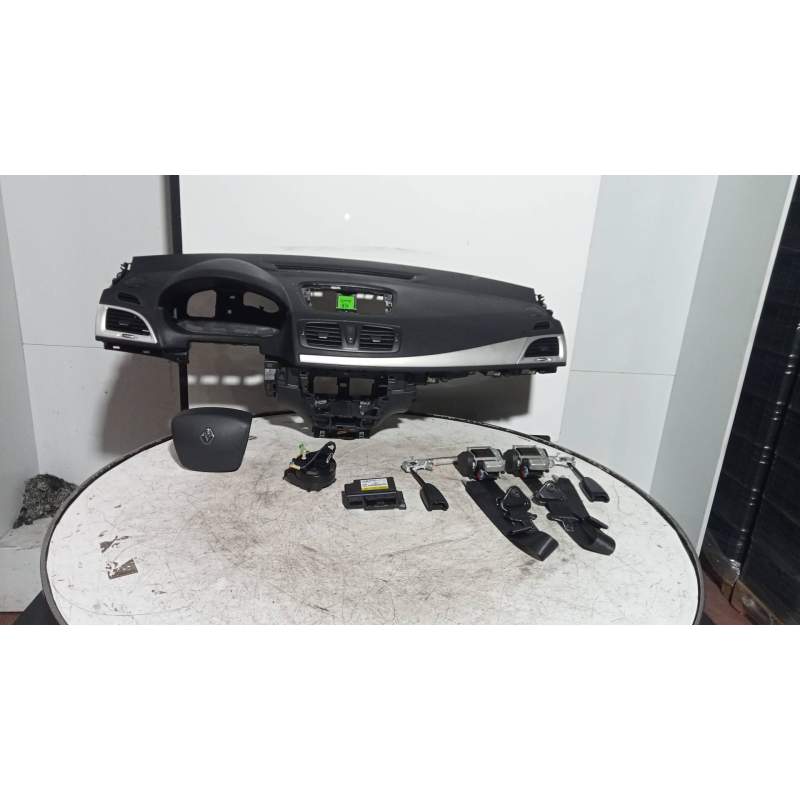 Recambio de kit airbag para renault megane iii berlina 5 p dynamique referencia OEM IAM   2012