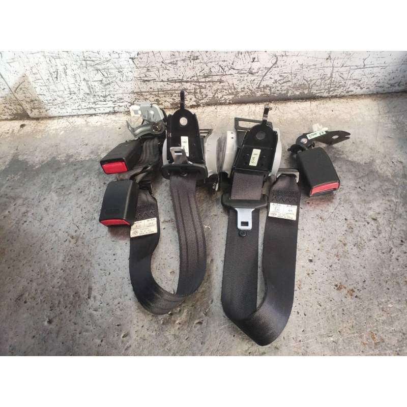 Recambio de juego cinturones trasero para mazda 3 lim. () style referencia OEM IAM  5P 2014