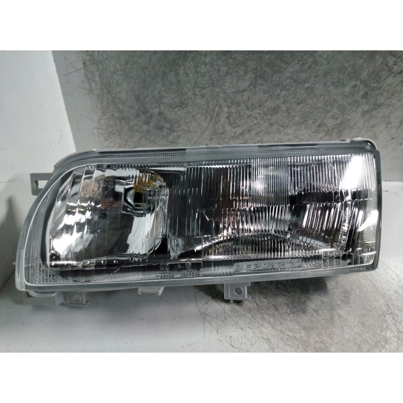 Recambio de faro izquierdo para nissan primera berl./familiar (p10/w10) referencia OEM IAM   