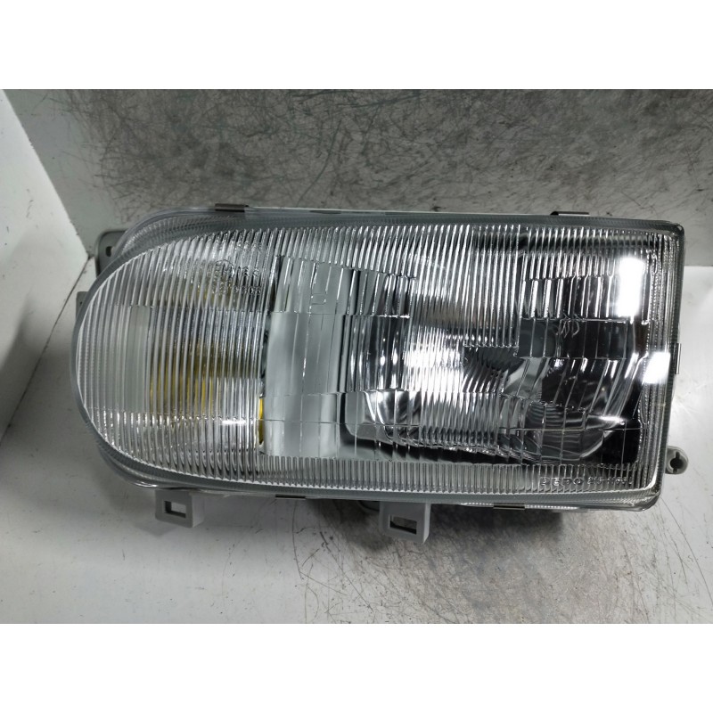 Recambio de faro izquierdo para nissan serena (c23m) referencia OEM IAM   