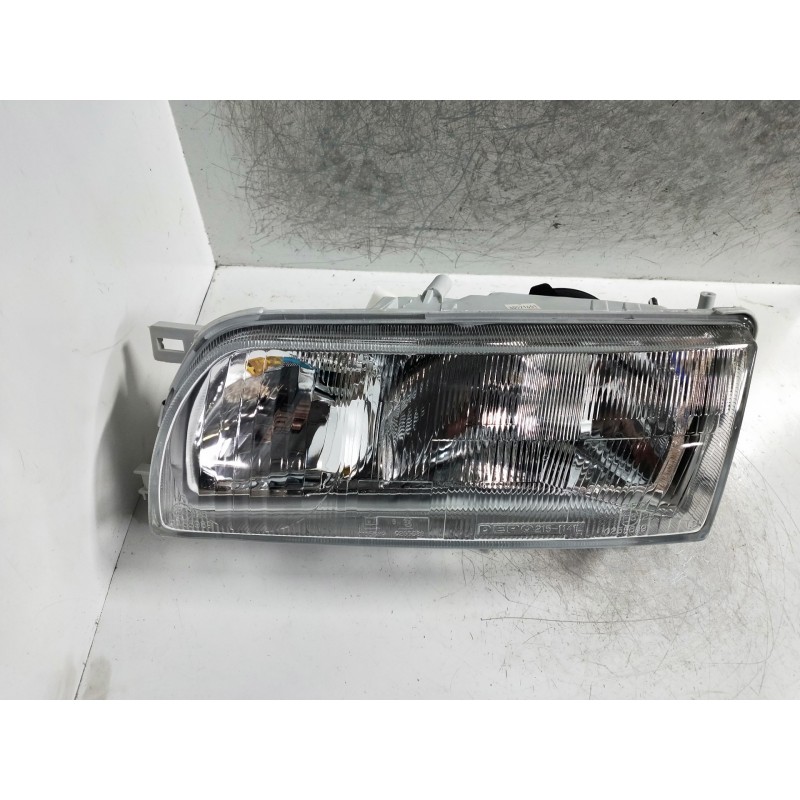 Recambio de faro izquierdo para nissan primera berl./familiar (p10/w10) referencia OEM IAM   