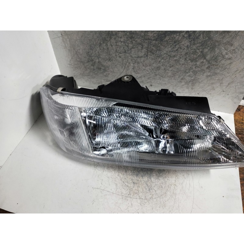 Recambio de faro derecho para peugeot 406 berlina (s1/s2) referencia OEM IAM   