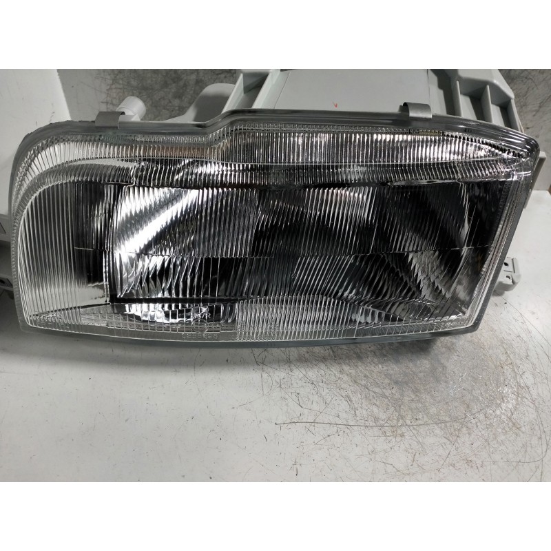 Recambio de faro izquierdo para renault 21 nevada (k48) referencia OEM IAM   