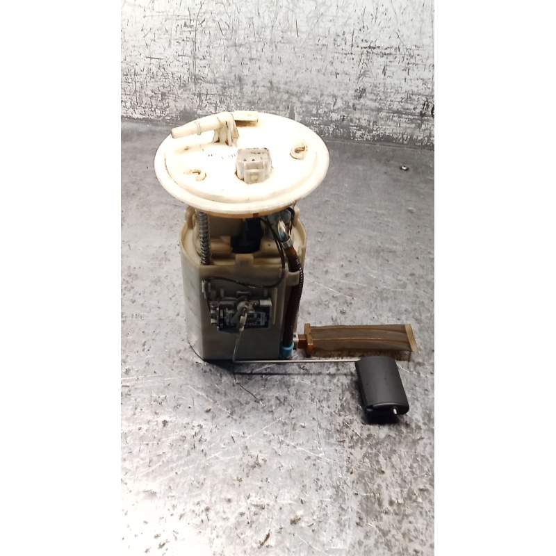 Recambio de bomba combustible para hyundai elantra iii sedán (xd) 1.6 referencia OEM IAM 311101H000  