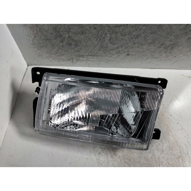 Recambio de faro izquierdo para volkswagen polo (801/803) referencia OEM IAM   