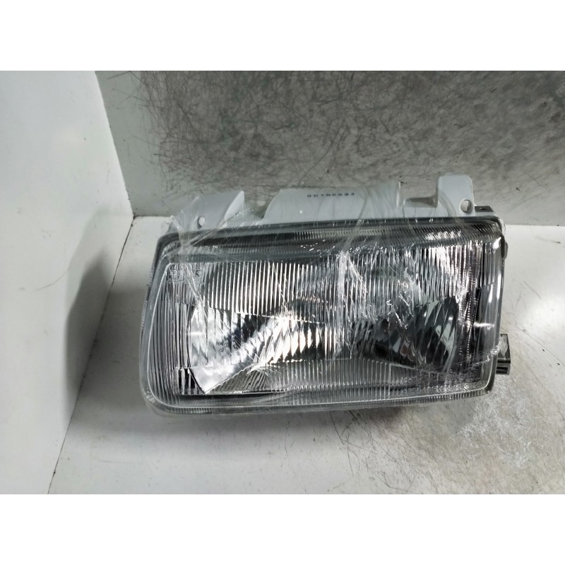 Recambio de faro izquierdo para volkswagen polo berlina (6n1) referencia OEM IAM   