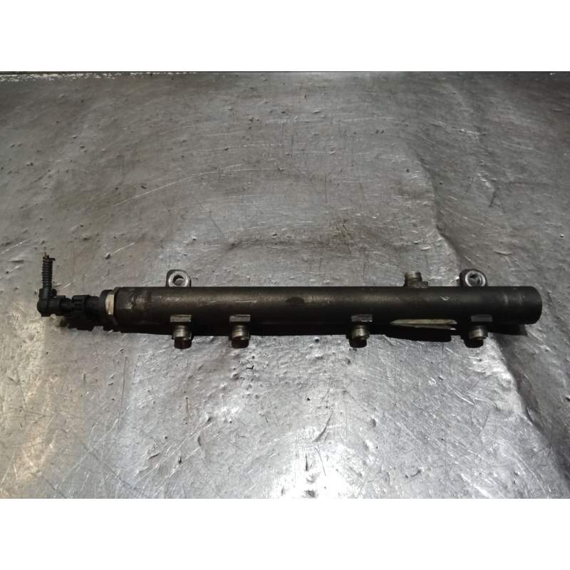 Recambio de rampa inyectora para iveco daily iv caja/chasis 35c15 referencia OEM IAM 0445214107 30DCI 2006