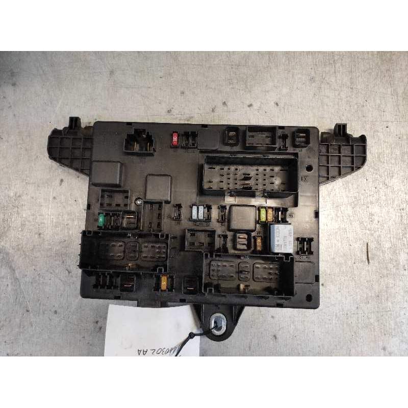 Recambio de caja reles / fusibles para opel astra j lim. excellence referencia OEM IAM 13449200 3659927271 WW 