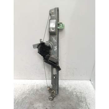 ELEVALUNAS DELANTERO DERECHO 400749K 5P 2003