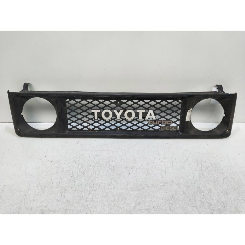 Recambio de rejilla delantera para toyota land cruiser 60 gx referencia OEM IAM   